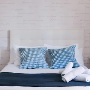 https://larios-premium-apartments.1costadelsol.com